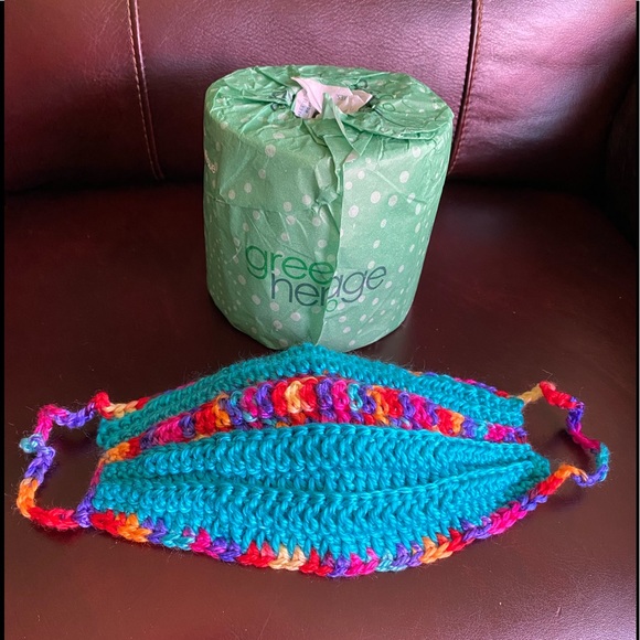 Hand-knitted Face Mask - Picture 4 of 12